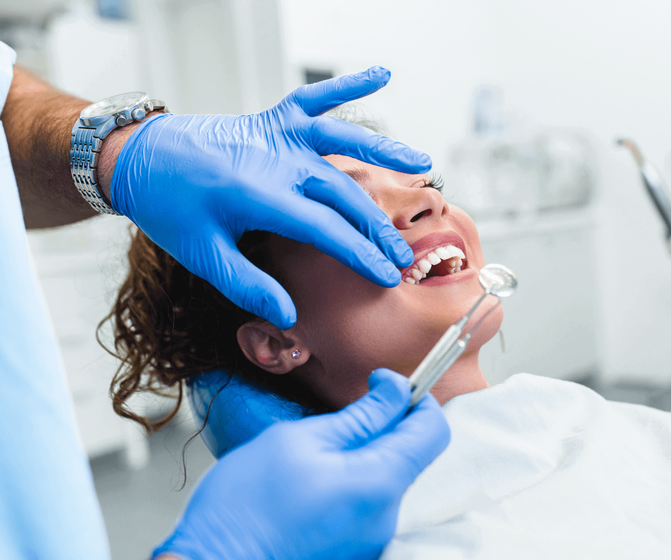 woman at a dental emergency appointment